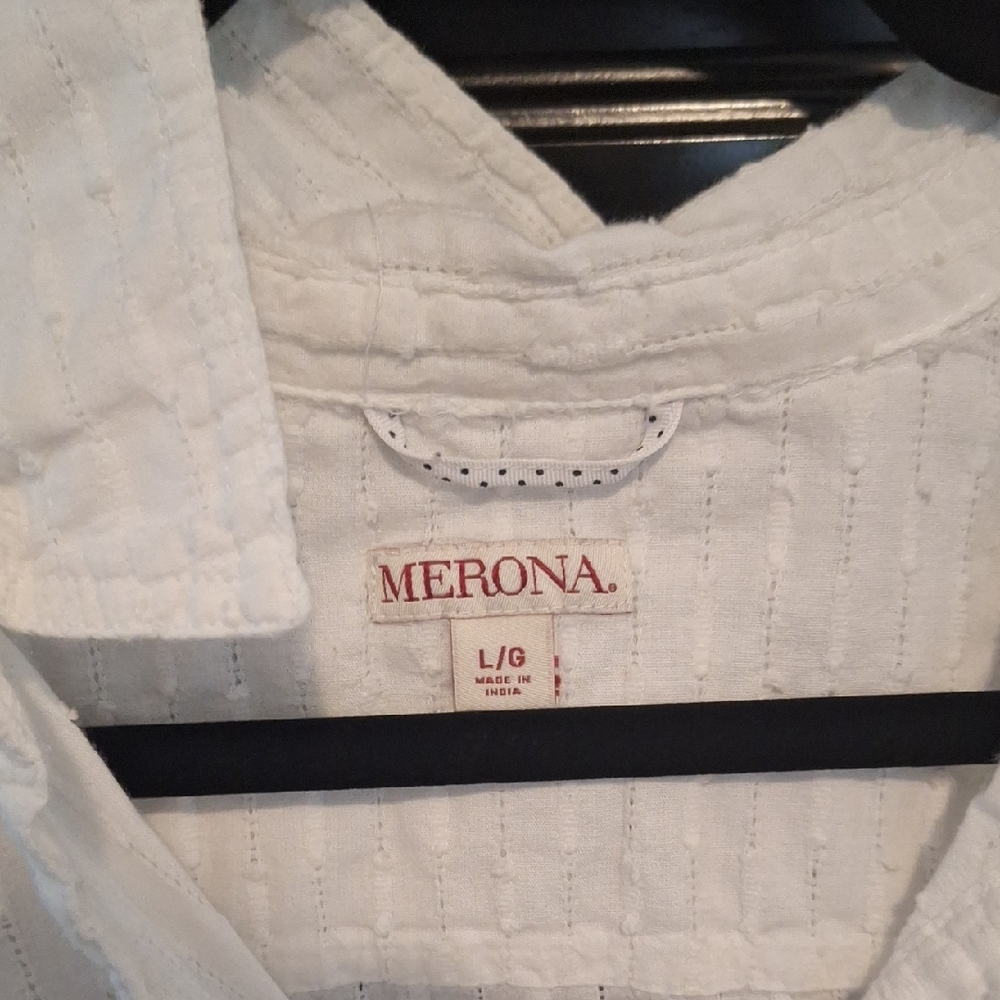 White Button-Up Shirt - Picture 2 of 3